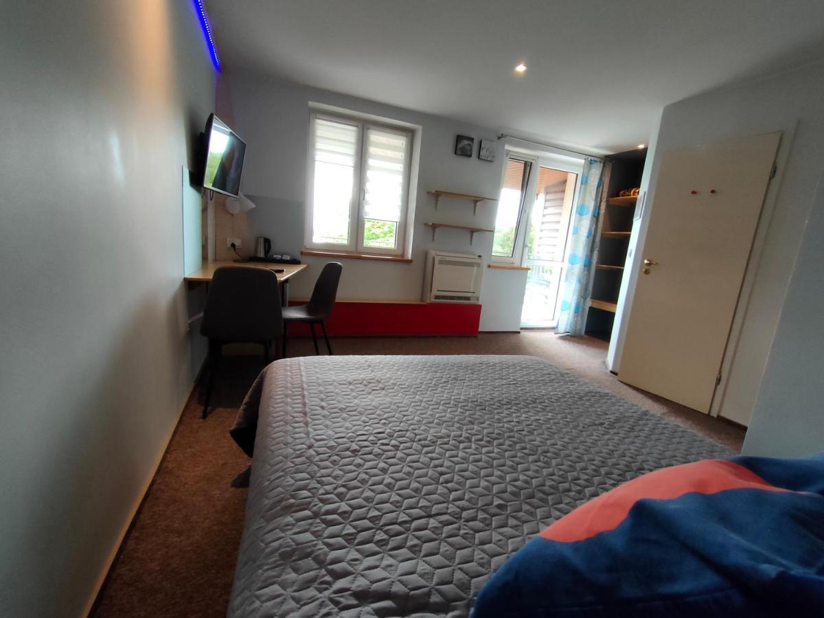 Kasztanowe Wrota Villa Kosewo  Buitenkant foto